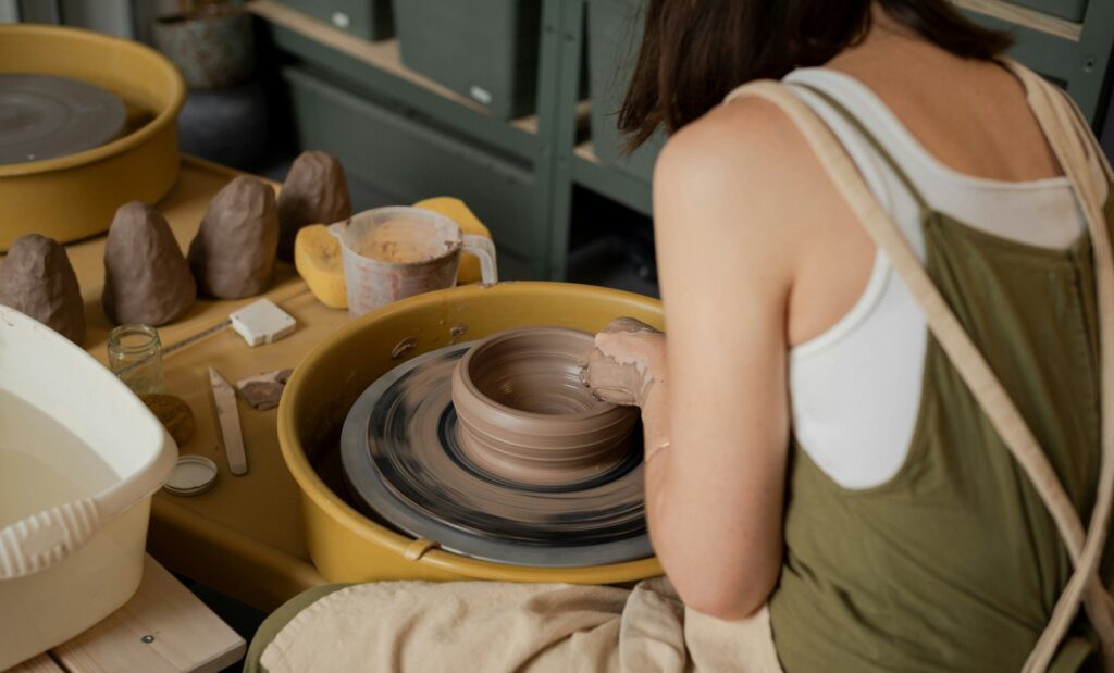 throw wheel art classes in traverse city mi